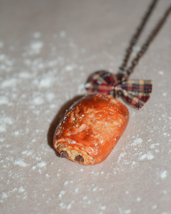 Κολιέ ''κρουασάν σοκολάτα''