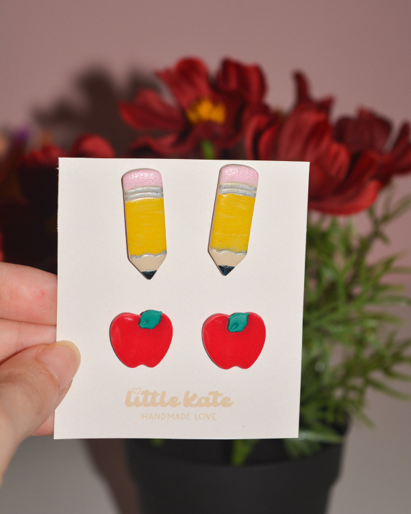 Σκουλαρίκια ''μηλαράκι-μολύβι''