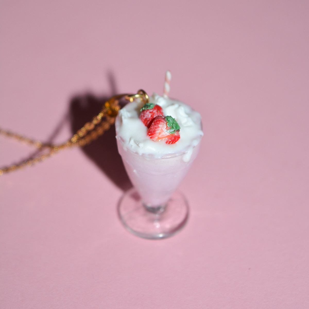 Κολιέ ''Milkshake φράουλα'' - Image 2
